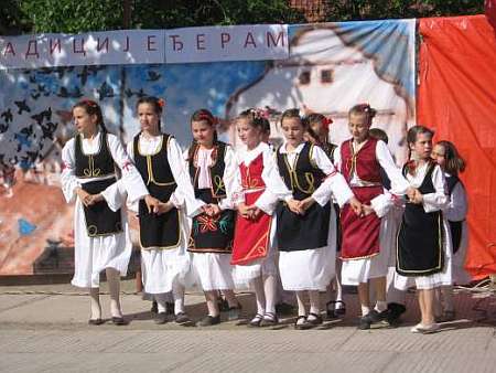 deca-cuvari-tradicije